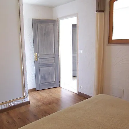 Apartment Carole F3
