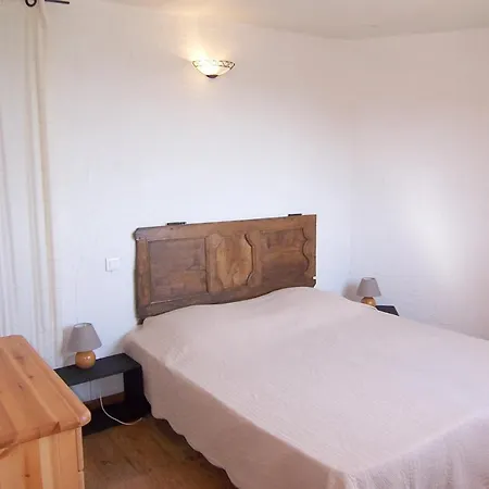 Carole F3 Apartment *